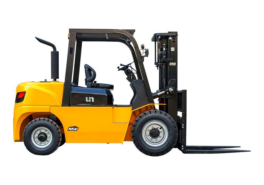 What safety features are incorporated into lithium forklifts to address concerns related to battery safety?