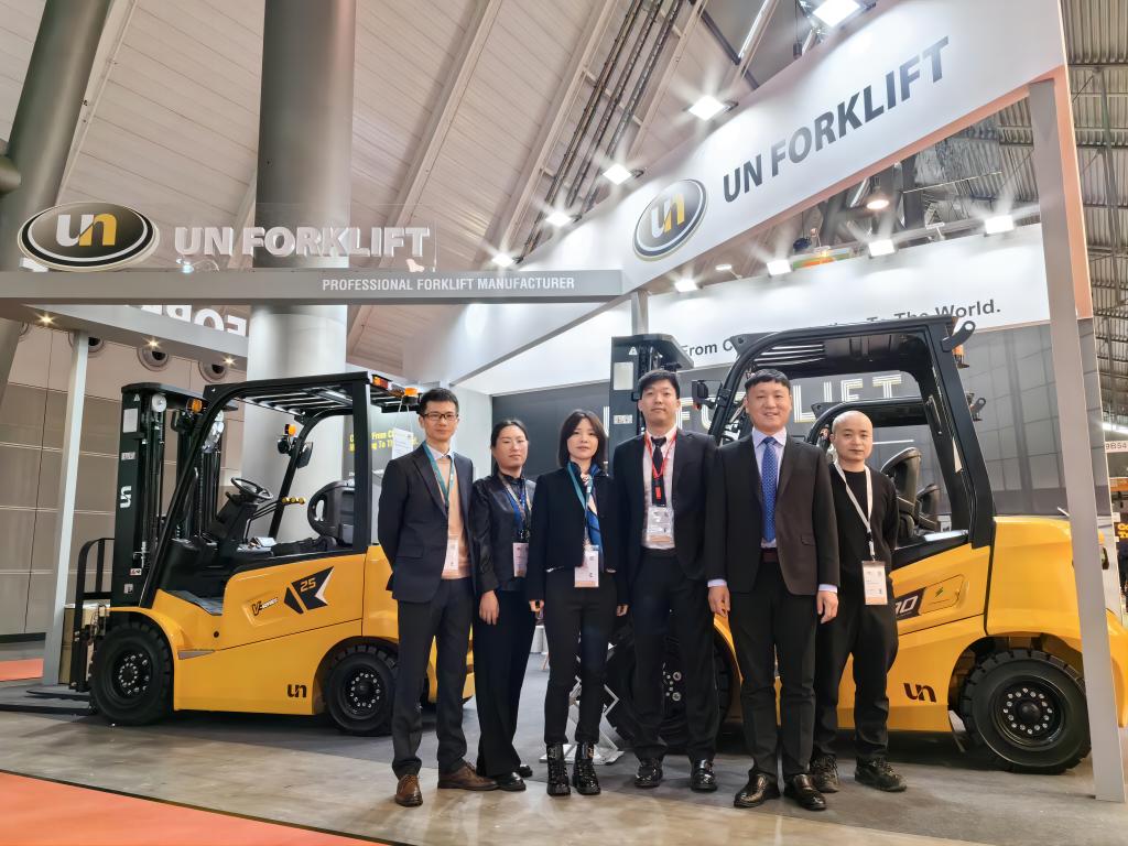 UN Forklift Makes Waves at LOGIMAT 2024